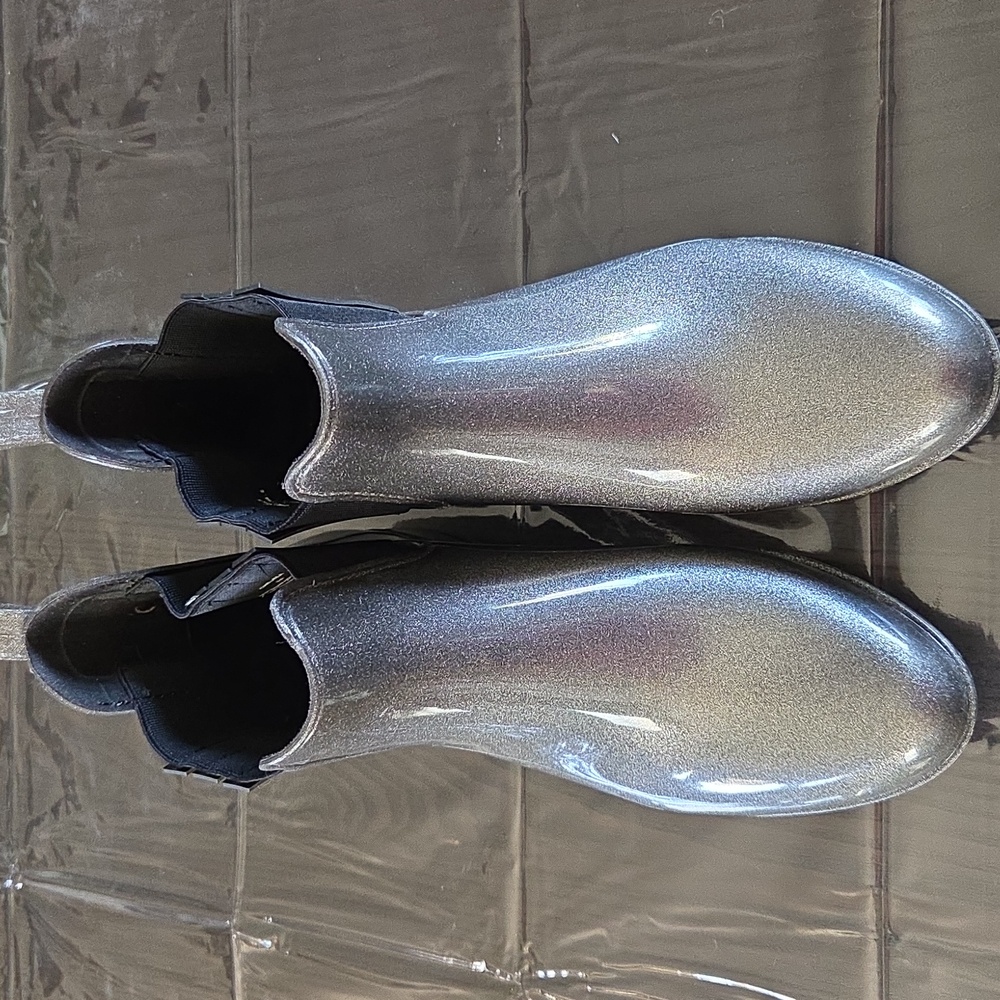 London Fog Chelsea Silver Rain Boots